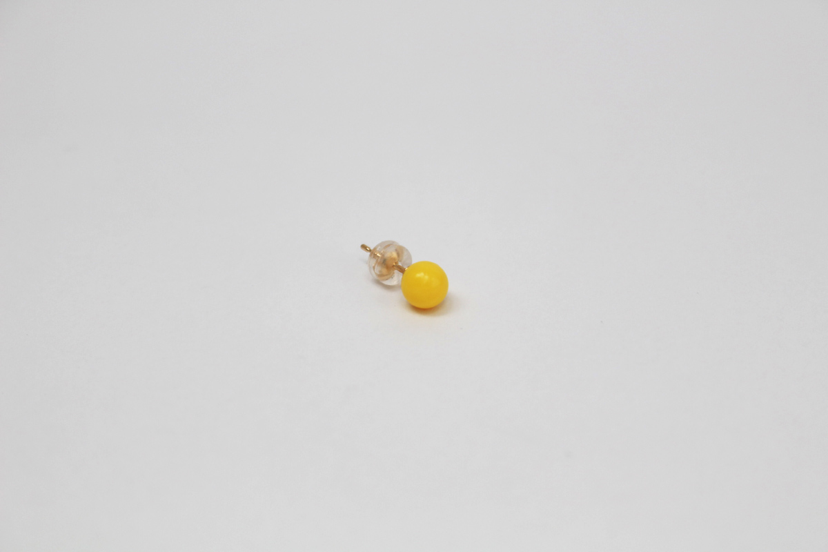 deneb_ball_bullet_pierced_earring_yellow_2