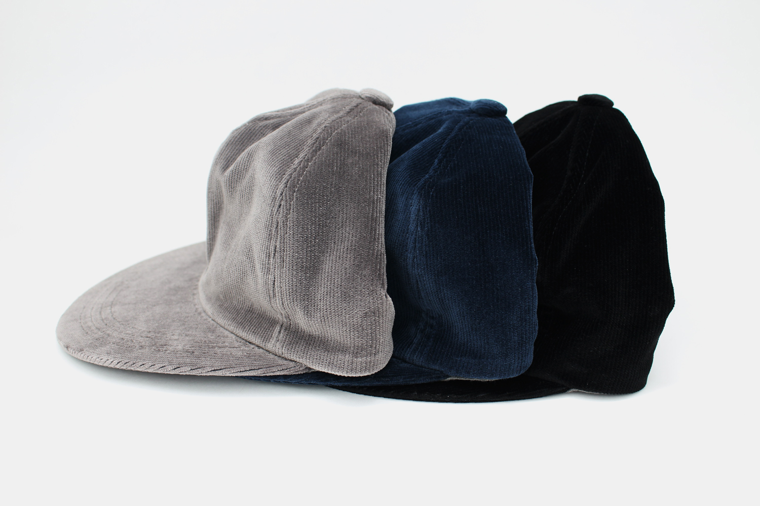 COMESANDGOES_VELVET-CORDUROY-CAP_image_1