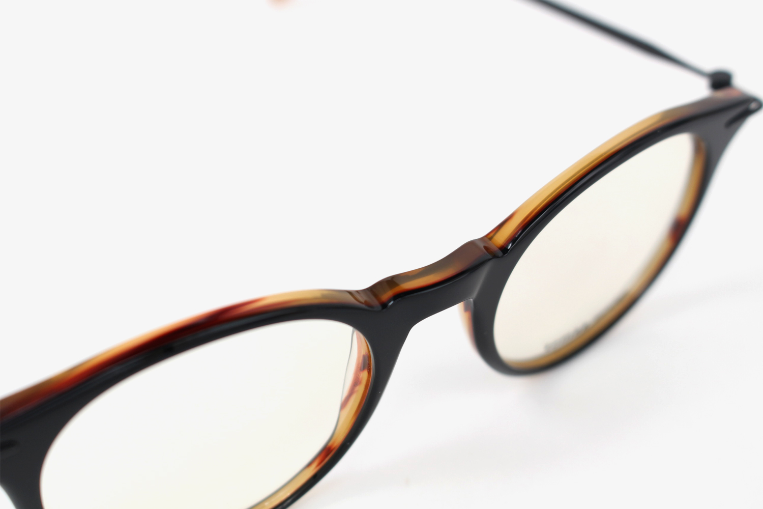 TM_0015O_detail
