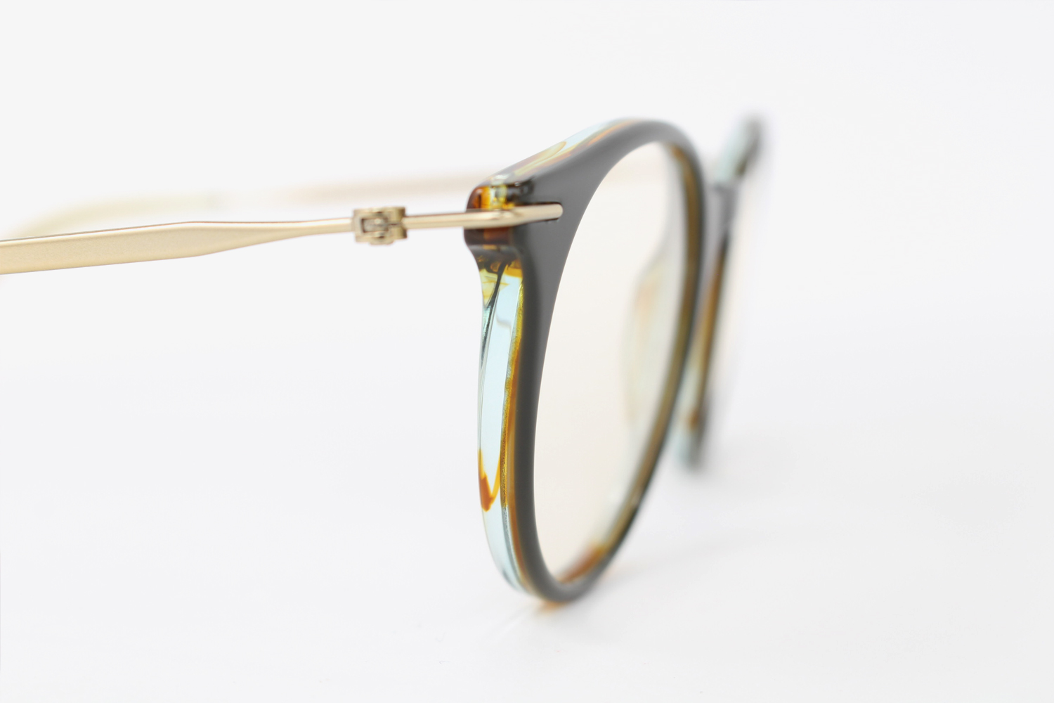 TM_0015O_detail_2